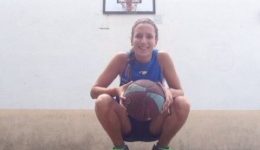 Ingrid Monclús entrenadora Preinfanitl Femení UESC 2015-2016